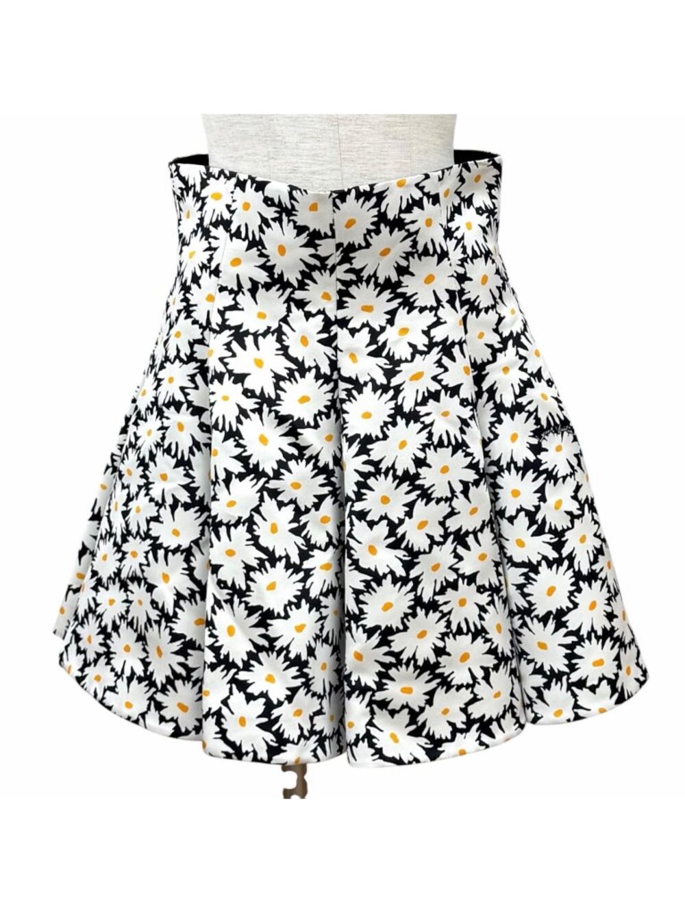 Louis Vuitton Silk 100% Logo Flower Print Pleated Skirt White Black 38